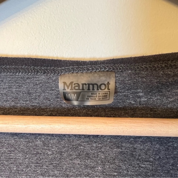 Marmot Women’s Cynthia V-Neck Active Blouse M - Picture 2 of 5